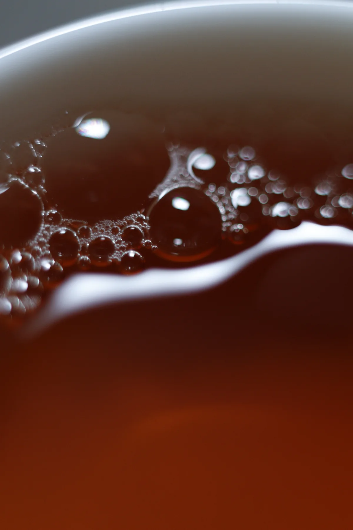 Amber Rou Gui tea in a porcelain cup