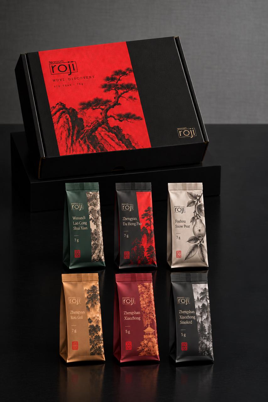 Wuyi Discovery Box with red mountain artwork and six tea sachets